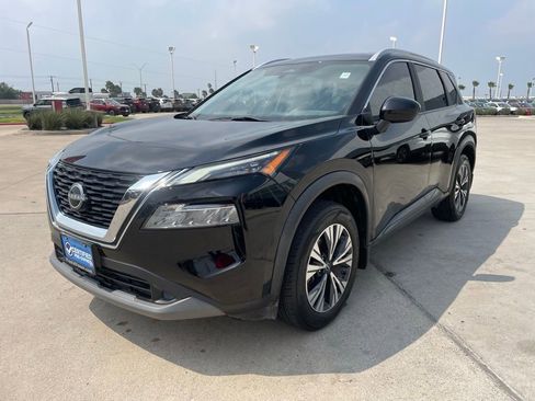 Certified 2023 Nissan Rogue SV w/ SV Premium B Package FWD image 5