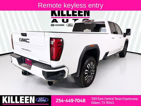 Used 2024 GMC Sierra 3500 Denali Ultimate AWD/4WD image 8