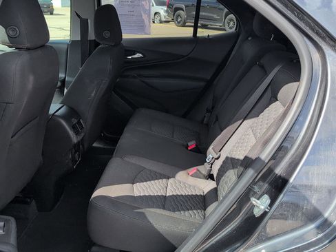 Used 2018 Chevrolet Equinox LT FWD image 14