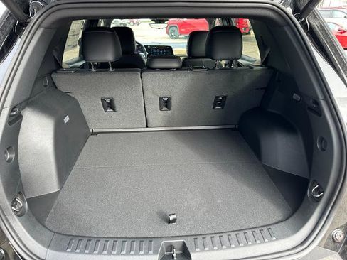 New 2026 Chevrolet Equinox ACTIV w/ Convenience Package III AWD/4WD image 24