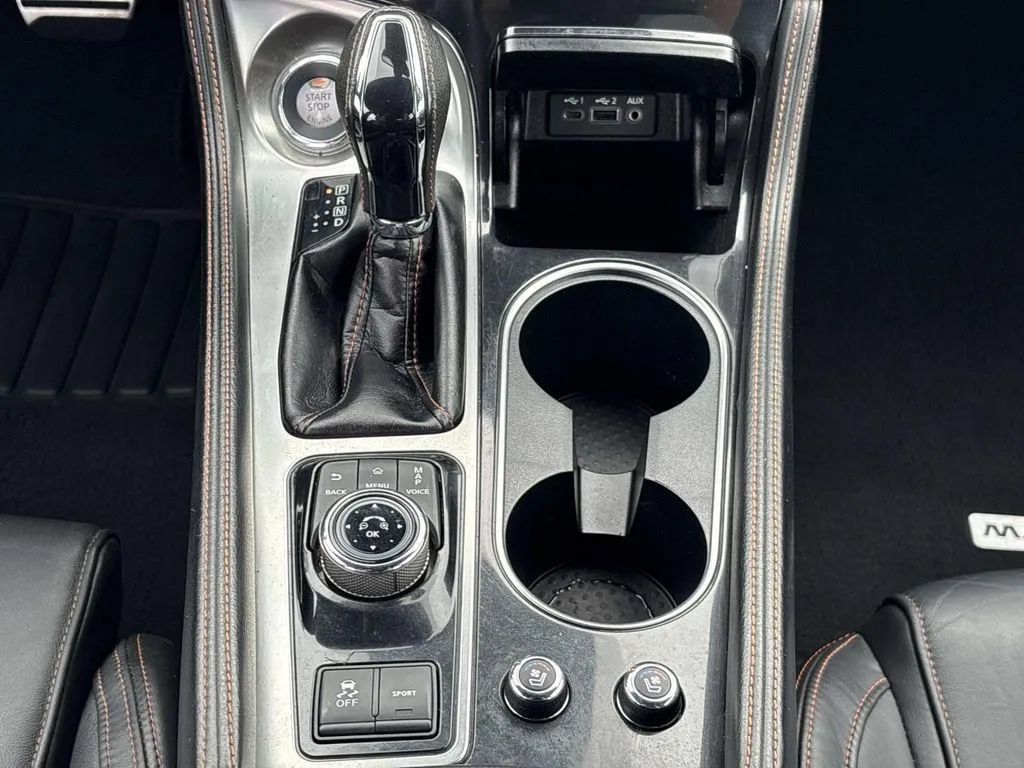 Used 2022 Nissan Maxima SR w/ Sport Mat Group FWD image 14