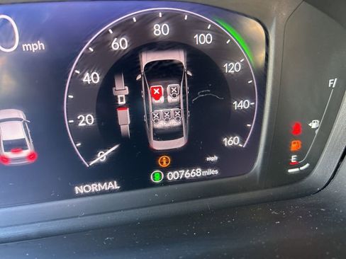 Used 2025 Honda Accord Sport image 9