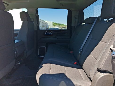 Certified 2025 Chevrolet Silverado 2500 LT w/ Convenience Package AWD/4WD image 10