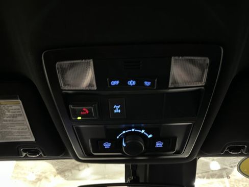 Used 2020 Toyota Tacoma TRD Off-Road image 34