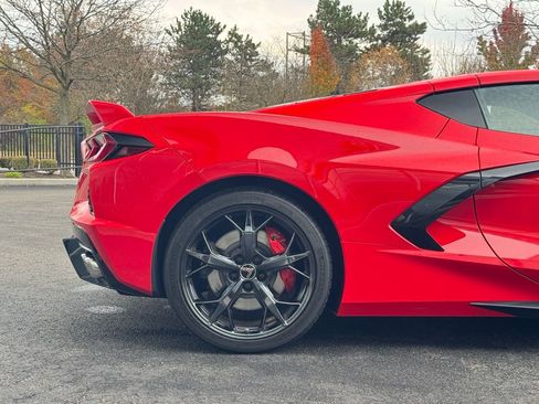 Used 2021 Chevrolet Corvette Stingray Coupe w/ Z51 Performance Package image 30