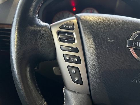 Used 2013 Nissan Armada Platinum image 30