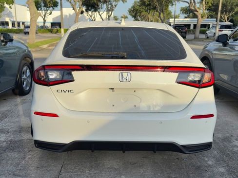 Used 2025 Honda Civic Sport Touring image 5