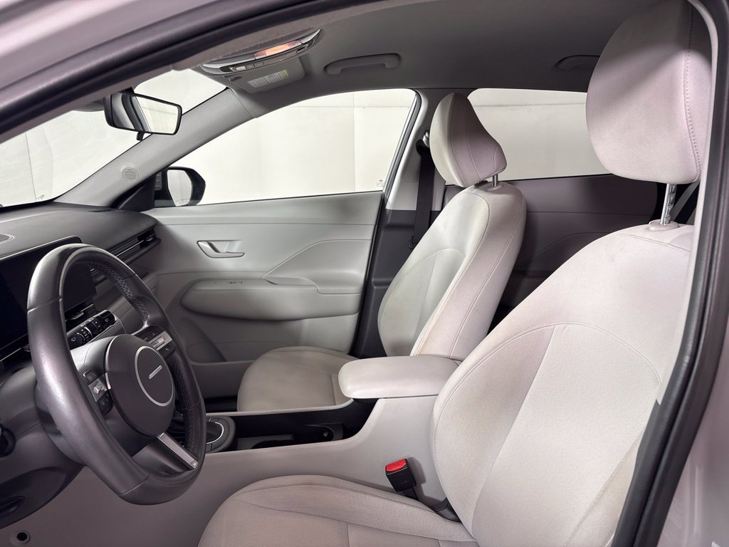 Used 2025 Hyundai Kona SEL FWD image 26
