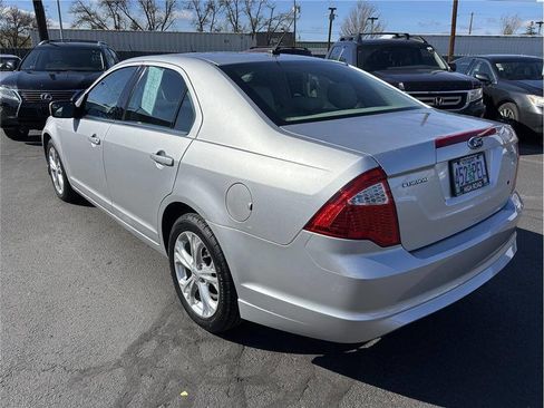 Used 2012 Ford Fusion SE image 3