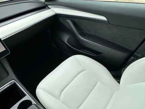 Used 2023 Tesla Model 3 Standard Range RWD image 19