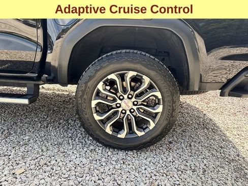 Used 2024 GMC Canyon Denali AWD/4WD image 9