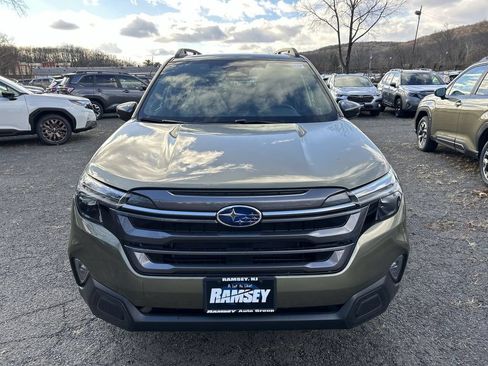Used 2026 Subaru Forester Limited AWD/4WD image 3