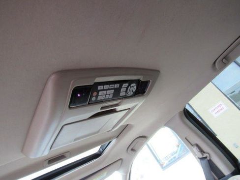 Used 2016 Honda Pilot Touring image 35