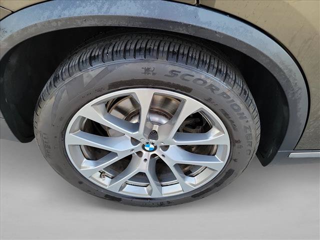 Used 2021 BMW X5 sDrive40i w/ Convenience Package RWD image 11