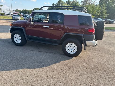 Used 2008 Toyota FJ Cruiser 4WD w/ Upgrade Pkg 2 image 2