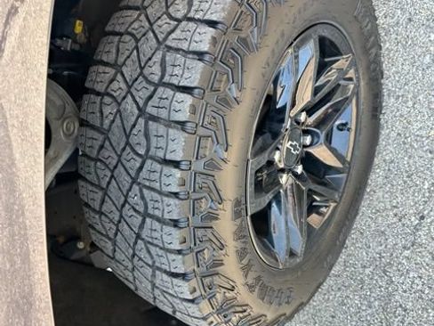 Certified 2024 Chevrolet Silverado 1500 LT Trail Boss AWD/4WD image 21