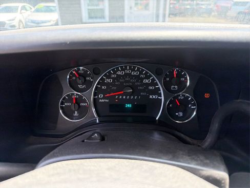Used 2009 Chevrolet Express 2500 Extended RWD image 18