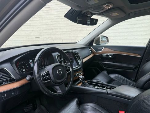 Used 2016 Volvo XC90 T6 Inscription w/ Vision Package image 12