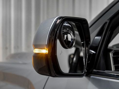 Used 2023 Toyota Tundra Limited image 38