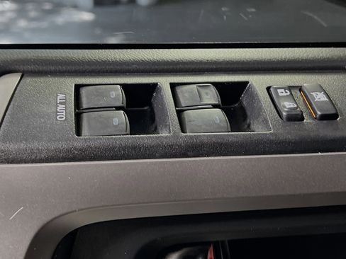 Used 2019 Toyota 4Runner SR5 Premium image 17