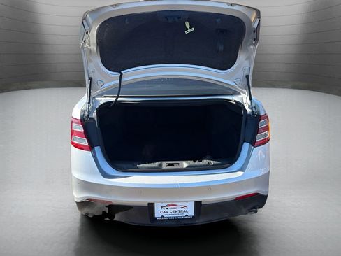 Used 2014 Ford Taurus SHO w/ Equipment Group 401A image 27