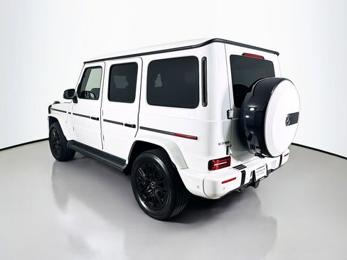 Used 2025 Mercedes-Benz G 550 image 3