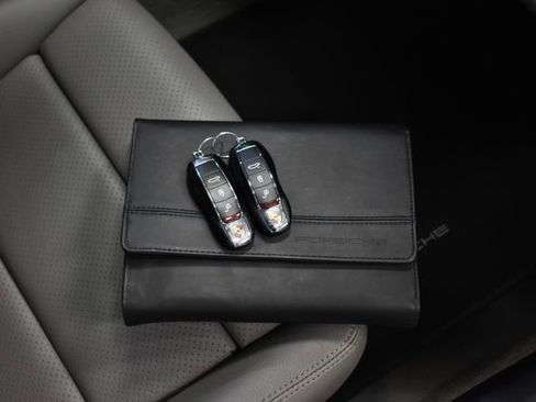 Used 2012 Porsche 911 Carrera S image 6