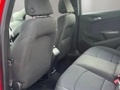 Used 2017 Chevrolet Cruze LT w/ Convenience Package FWD image 16