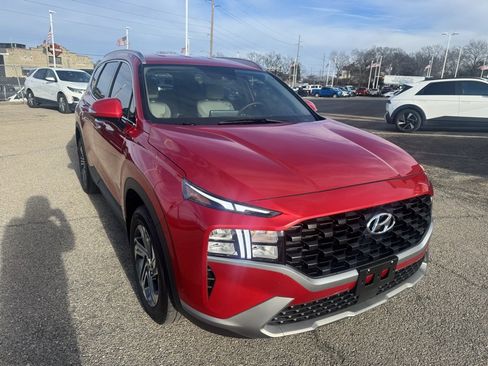 Used 2023 Hyundai Santa Fe SEL w/ Cargo Package image 1