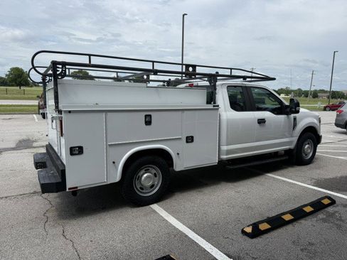 Used 2020 Ford F350 XL w/ Power Equipment Group RWD image 2