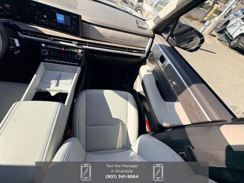 Used 2024 Hyundai Santa Fe Calligraphy image 13