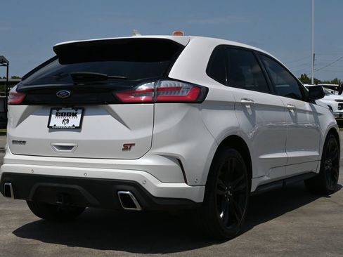 Used 2019 Ford Edge ST w/ Equipment Group 401A AWD/4WD image 4