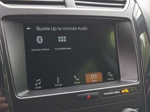 Used 2018 Ford Explorer XLT w/ Equipment Group 201A AWD/4WD image 17