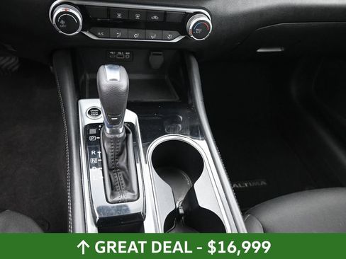 Used 2023 Nissan Altima 2.5 SV image 29