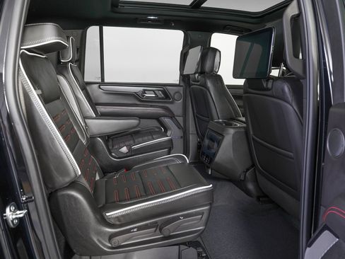 Used 2026 GMC Yukon XL AT4 Ultimate image 10