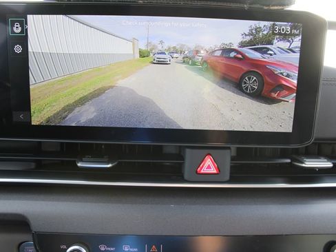 New 2026 Kia Carnival EX image 54