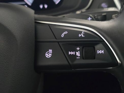 Certified 2025 Audi Q5 2.0T Premium Plus image 44