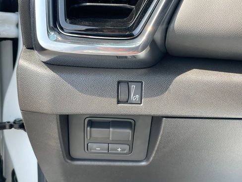 New 2026 GMC Canyon Elevation w/ Convenience Package image 19