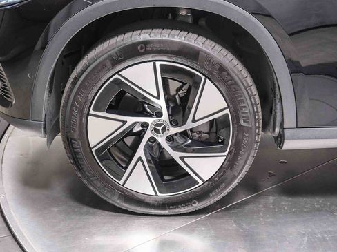 Used 2024 Mercedes-Benz GLC 300 4MATIC image 10