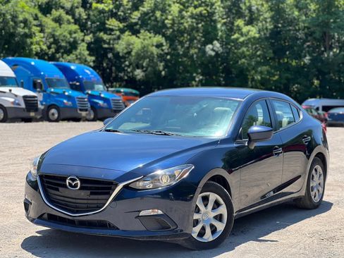 Used 2015 MAZDA MAZDA3 i Sport FWD image 2