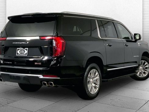 Used 2025 GMC Yukon XL Denali image 13