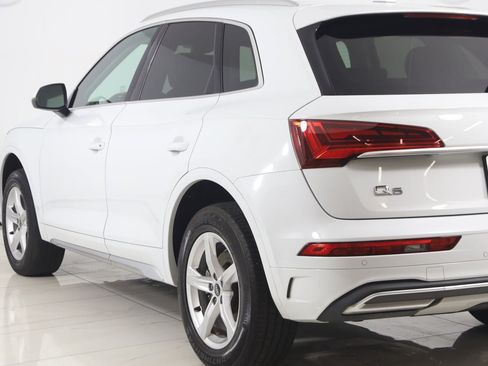 Used 2023 Audi Q5 2.0T Premium w/ Convenience Package AWD/4WD image 23