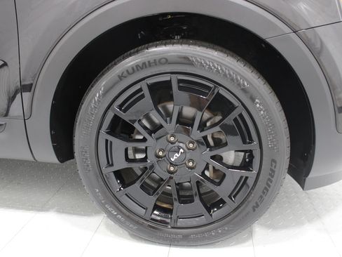 Used 2022 Kia Telluride SX w/ SX Prestige Package AWD/4WD image 4