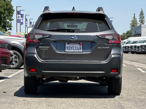 Used 2023 Subaru Outback Premium AWD/4WD image 7