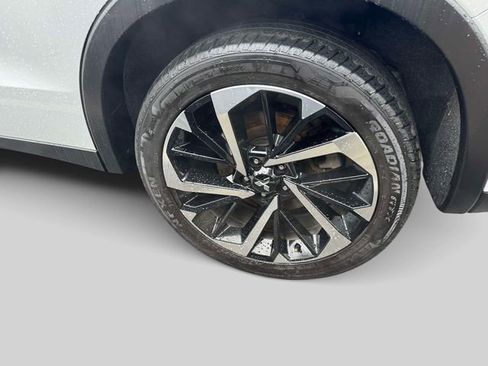 Used 2022 Mitsubishi Outlander ES image 10