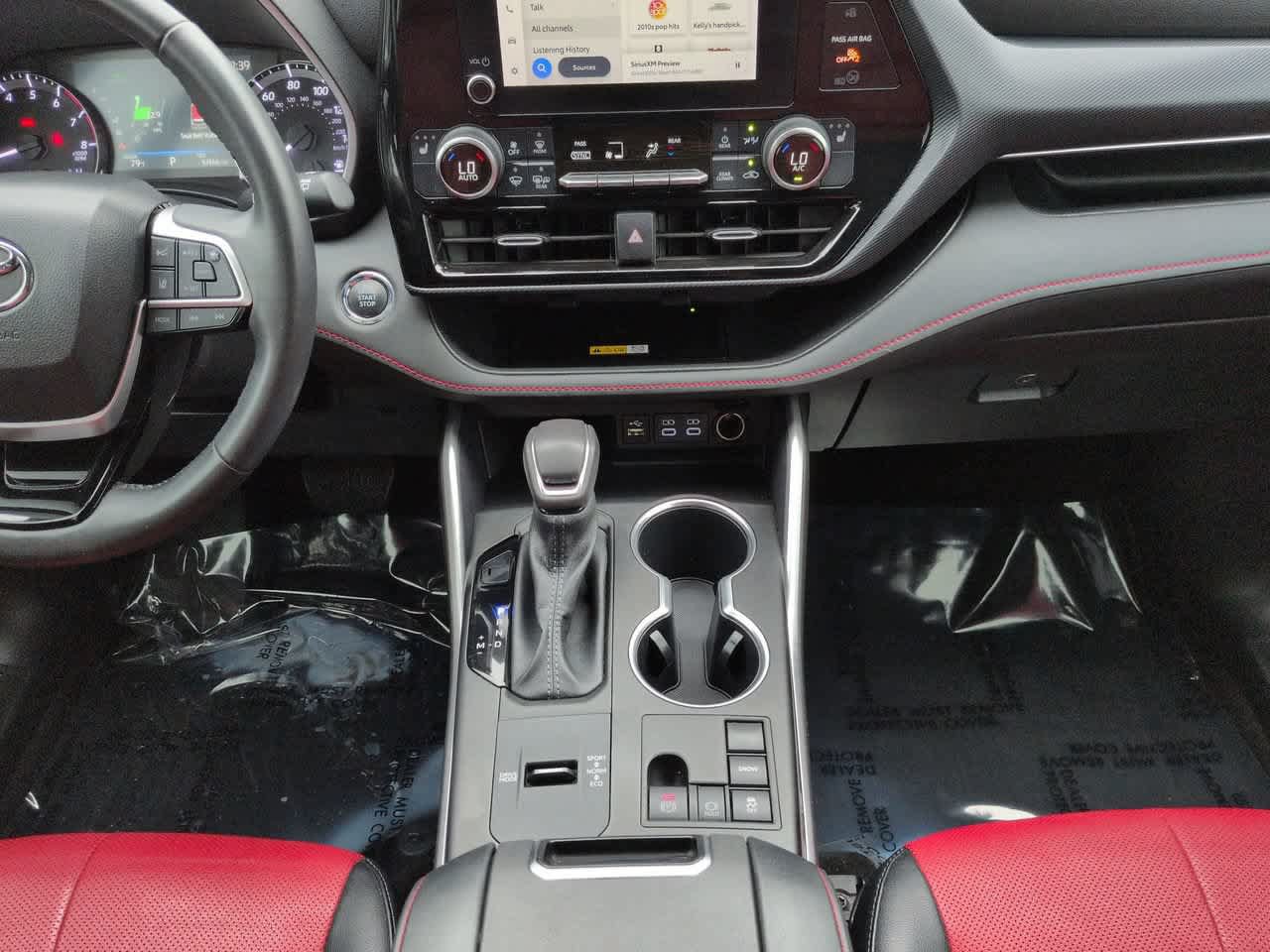 Used 2023 Toyota Highlander XSE FWD image 19