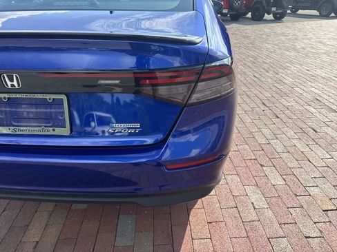 Used 2023 Honda Accord Sport image 11
