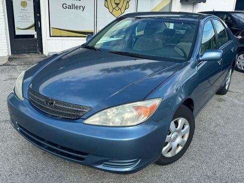 Used 2003 Toyota Camry XLE FWD image 2