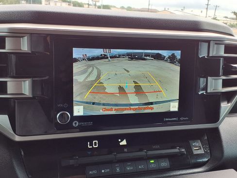 Used 2023 Toyota Tundra SR5 AWD/4WD image 15