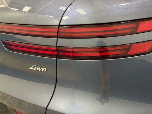 Used 2026 Genesis GV70 2.5T Sport Prestige AWD/4WD image 42